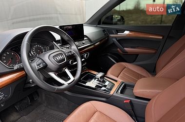Внедорожник / Кроссовер Audi Q5 2021 в Львове