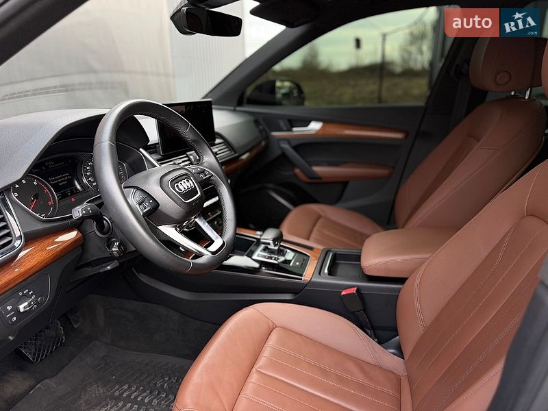 Внедорожник / Кроссовер Audi Q5 2021 в Львове