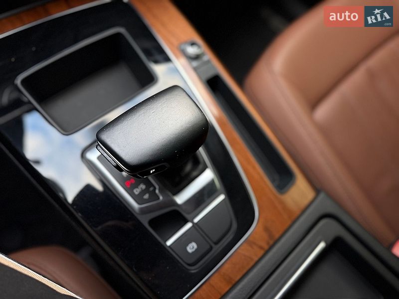 Внедорожник / Кроссовер Audi Q5 2021 в Львове