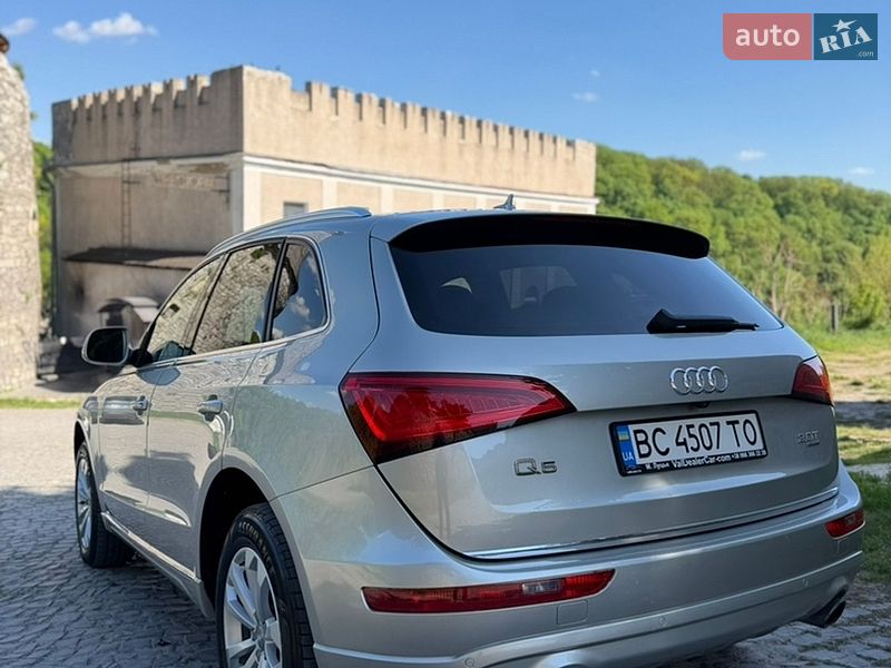Внедорожник / Кроссовер Audi Q5 2014 в Каменец-Подольском