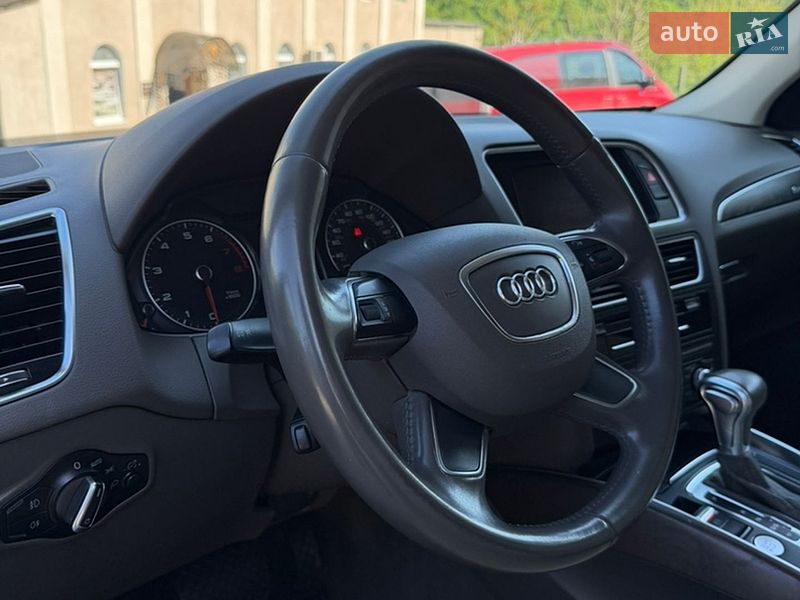 Внедорожник / Кроссовер Audi Q5 2014 в Каменец-Подольском