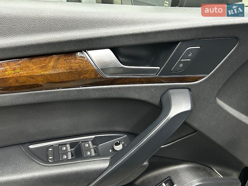 Внедорожник / Кроссовер Audi Q5 2019 в Черновцах