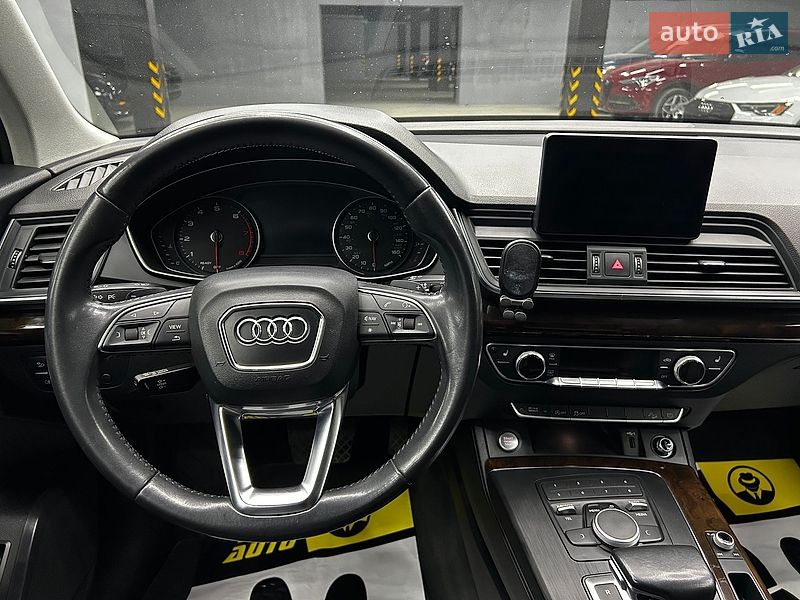 Внедорожник / Кроссовер Audi Q5 2019 в Черновцах