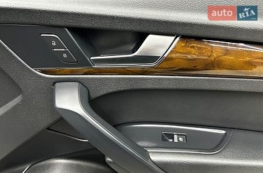 Внедорожник / Кроссовер Audi Q5 2019 в Черновцах