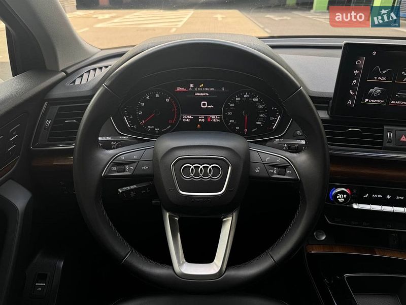 Позашляховик / Кросовер Audi Q5 2022 в Києві