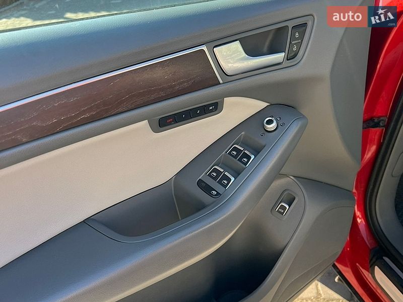 Внедорожник / Кроссовер Audi Q5 2014 в Новояворовске