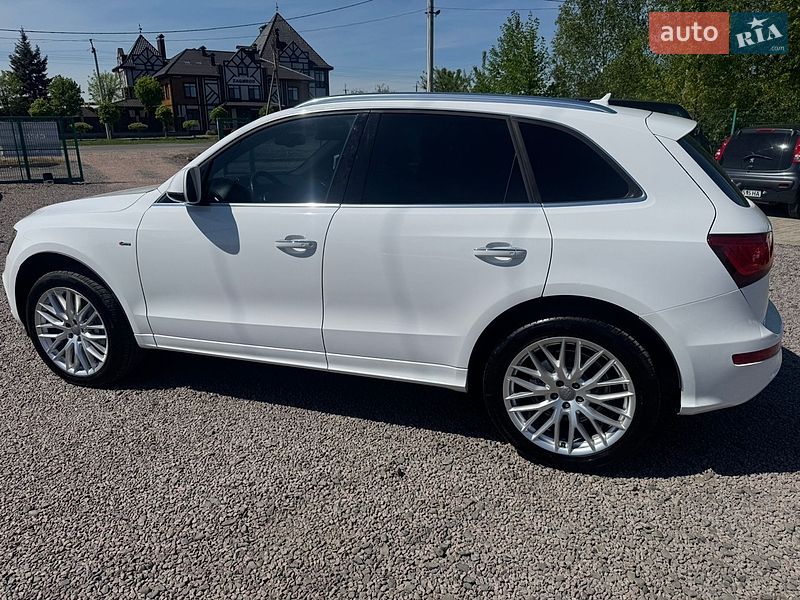 Позашляховик / Кросовер Audi Q5 2016 в Луцьку