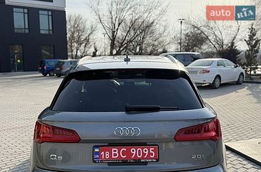 Позашляховик / Кросовер Audi Q5 2017 в Києві