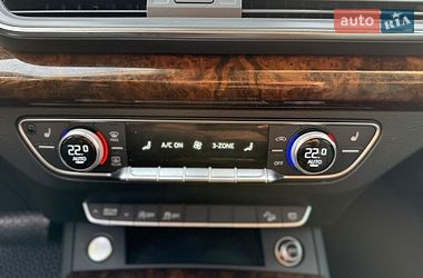 Позашляховик / Кросовер Audi Q5 2017 в Києві