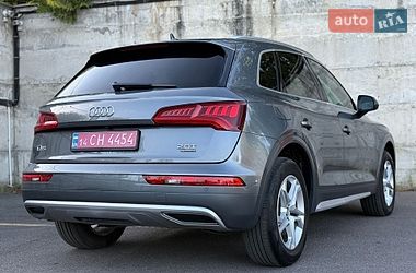 Внедорожник / Кроссовер Audi Q5 2018 в Ровно
