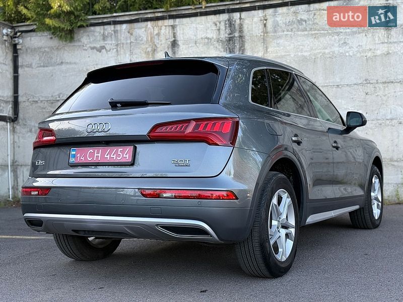 Внедорожник / Кроссовер Audi Q5 2018 в Ровно