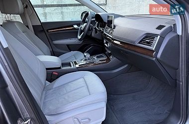 Внедорожник / Кроссовер Audi Q5 2018 в Ровно