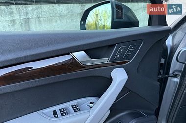 Внедорожник / Кроссовер Audi Q5 2018 в Ровно