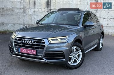 Внедорожник / Кроссовер Audi Q5 2018 в Ровно