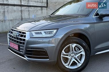 Внедорожник / Кроссовер Audi Q5 2018 в Ровно