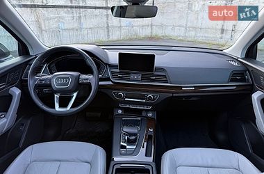 Внедорожник / Кроссовер Audi Q5 2018 в Ровно