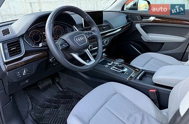 Внедорожник / Кроссовер Audi Q5 2018 в Ровно