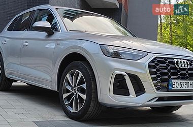 Внедорожник / Кроссовер Audi Q5 2022 в Тернополе