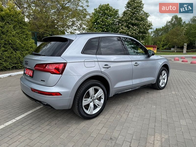 Внедорожник / Кроссовер Audi Q5 2019 в Луцке