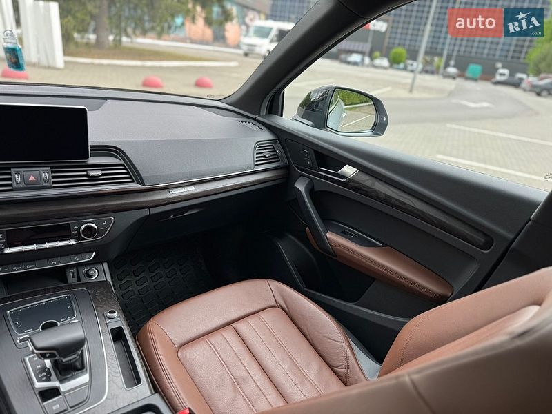 Внедорожник / Кроссовер Audi Q5 2019 в Луцке