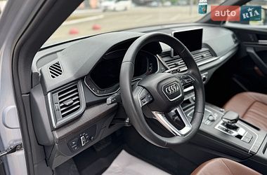 Внедорожник / Кроссовер Audi Q5 2019 в Луцке