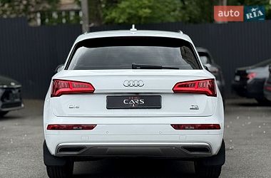 Внедорожник / Кроссовер Audi Q5 2017 в Киеве