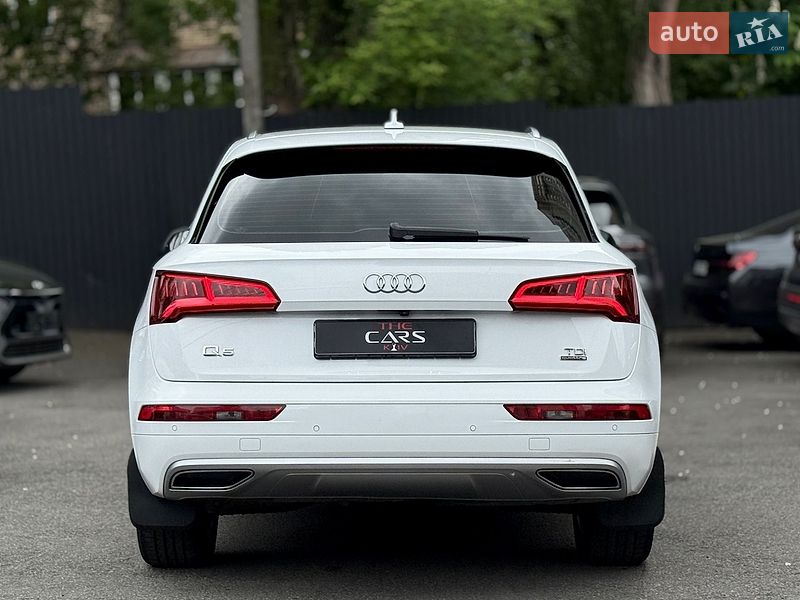 Внедорожник / Кроссовер Audi Q5 2017 в Киеве