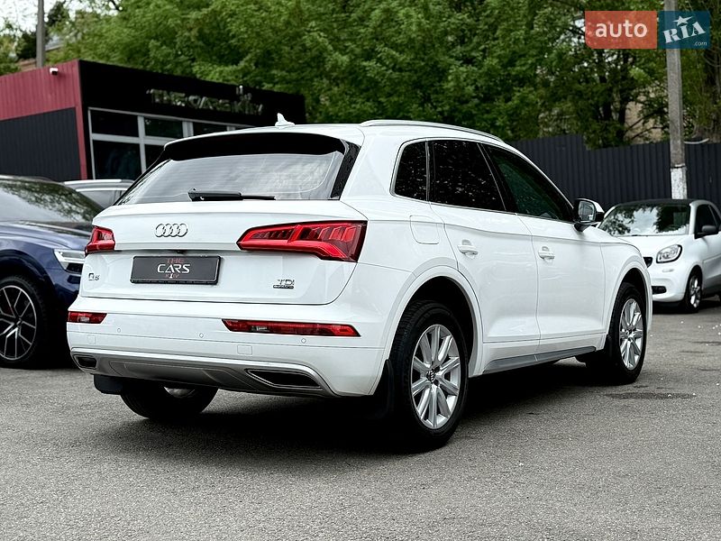 Внедорожник / Кроссовер Audi Q5 2017 в Киеве