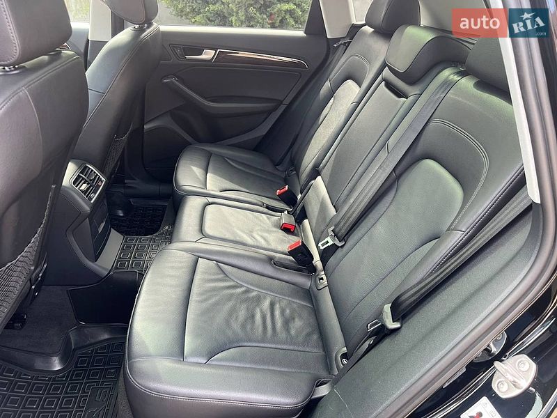 Внедорожник / Кроссовер Audi Q5 2016 в Ровно