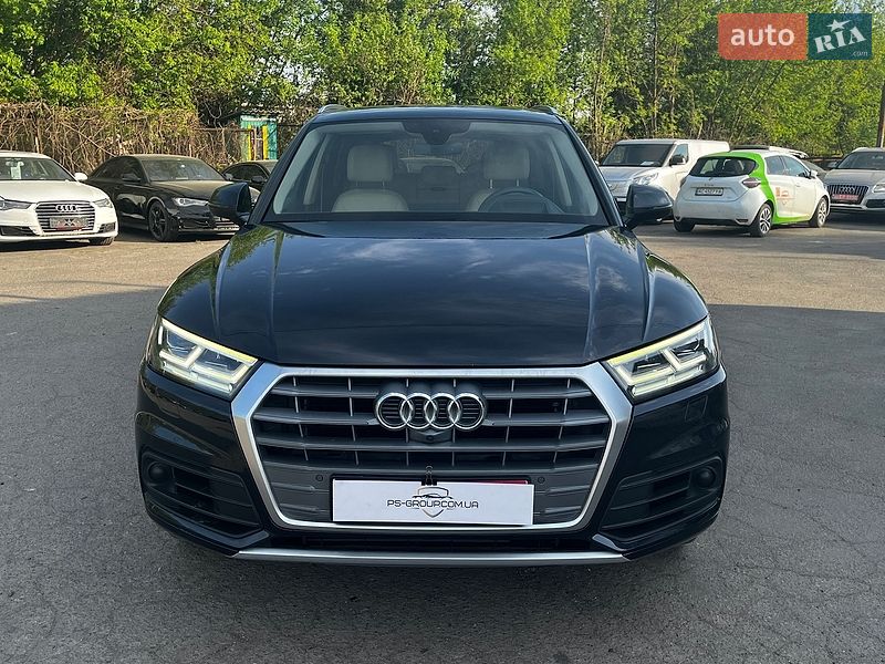 Позашляховик / Кросовер Audi Q5 2018 в Луцьку