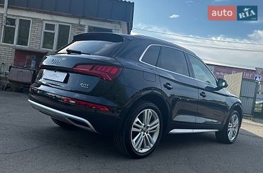 Позашляховик / Кросовер Audi Q5 2018 в Луцьку