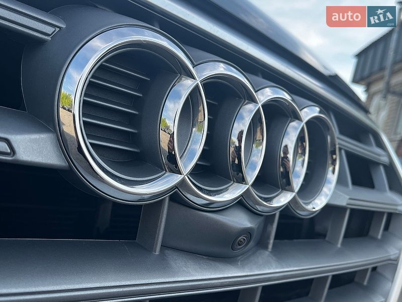 Позашляховик / Кросовер Audi Q5 2018 в Луцьку