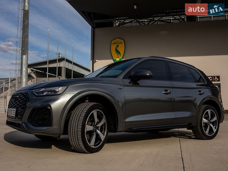 Позашляховик / Кросовер Audi Q5 2022 в Києві