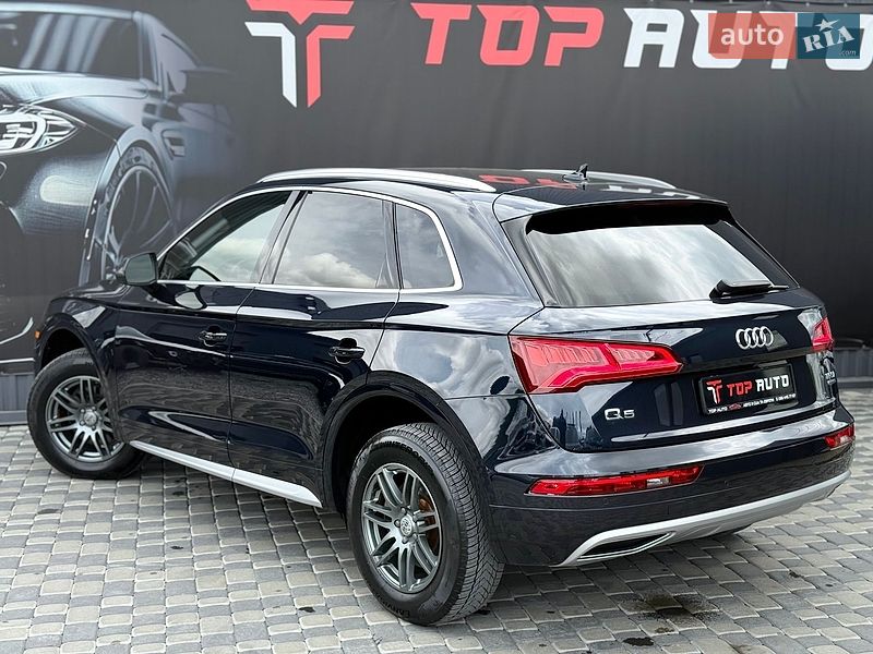 Позашляховик / Кросовер Audi Q5 2018 в Львові