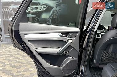 Позашляховик / Кросовер Audi Q5 2018 в Львові