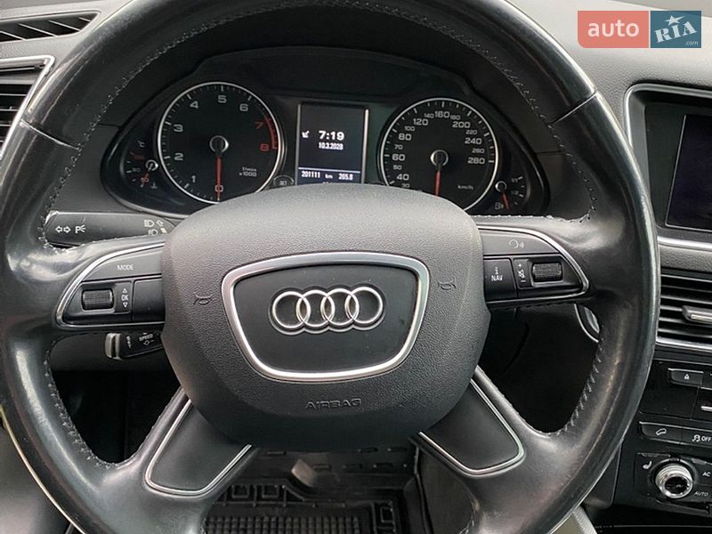 Внедорожник / Кроссовер Audi Q5 2013 в Шепетовке
