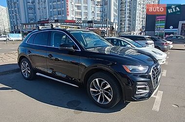 Внедорожник / Кроссовер Audi Q5 2021 в Киеве