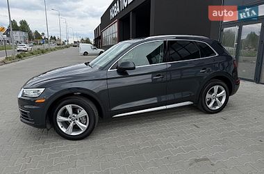 Внедорожник / Кроссовер Audi Q5 2019 в Тернополе