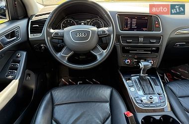 Внедорожник / Кроссовер Audi Q5 2015 в Ужгороде