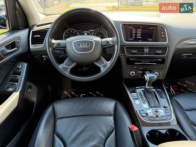 Внедорожник / Кроссовер Audi Q5 2015 в Ужгороде