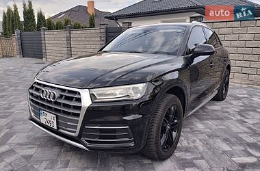 Внедорожник / Кроссовер Audi Q5 2017 в Ровно