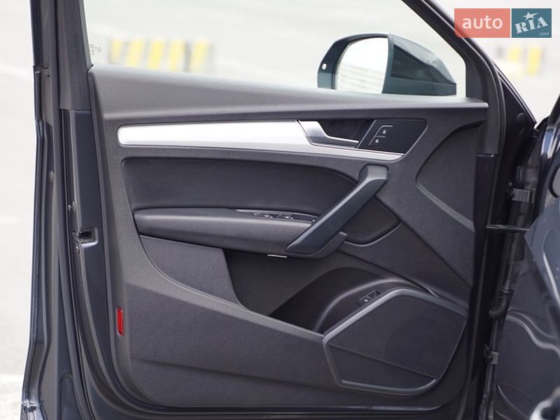 Позашляховик / Кросовер Audi Q5 2018 в Львові