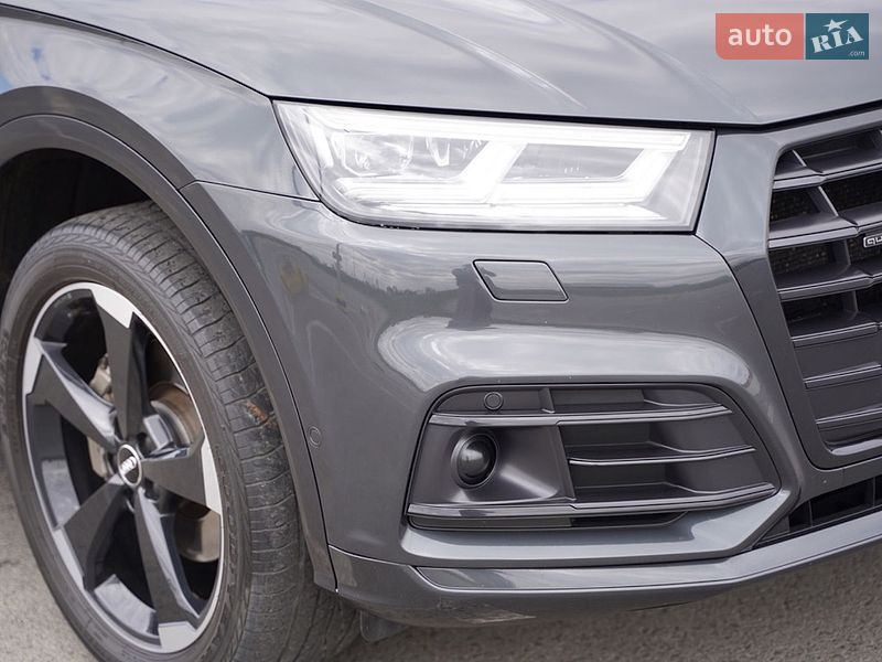 Позашляховик / Кросовер Audi Q5 2018 в Львові