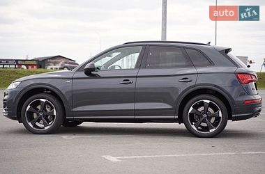 Позашляховик / Кросовер Audi Q5 2018 в Львові