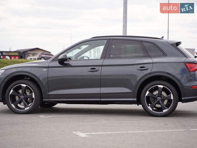 Позашляховик / Кросовер Audi Q5 2018 в Львові