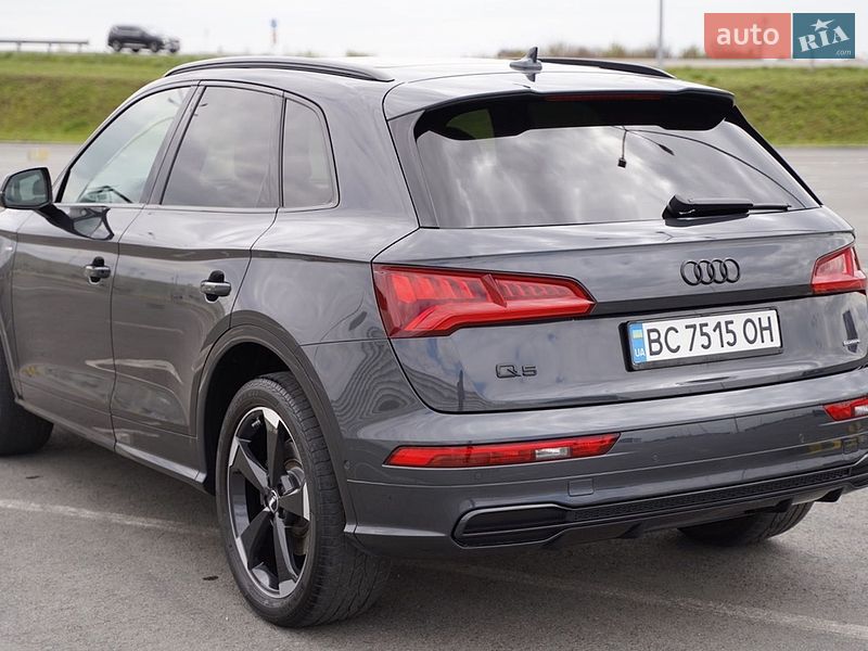 Позашляховик / Кросовер Audi Q5 2018 в Львові