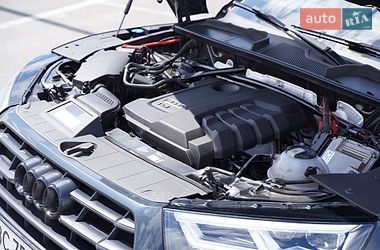 Позашляховик / Кросовер Audi Q5 2018 в Львові