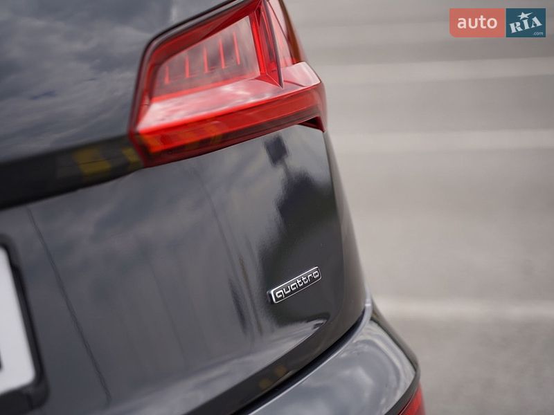 Позашляховик / Кросовер Audi Q5 2018 в Львові