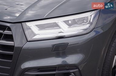 Позашляховик / Кросовер Audi Q5 2018 в Львові