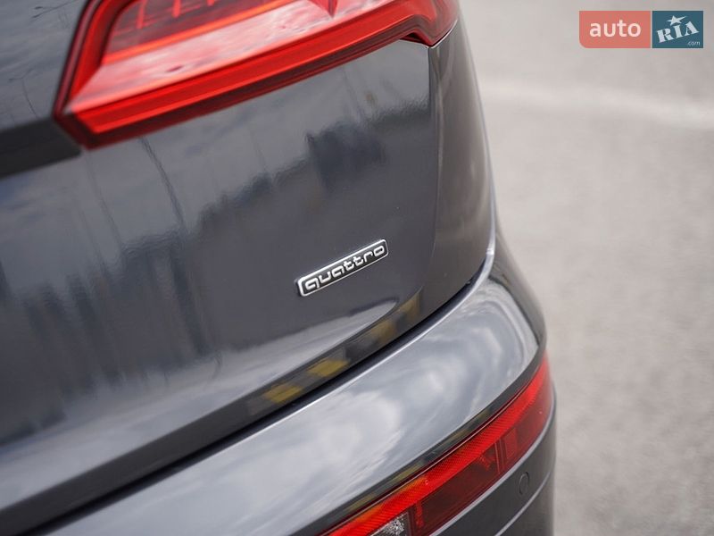 Позашляховик / Кросовер Audi Q5 2018 в Львові